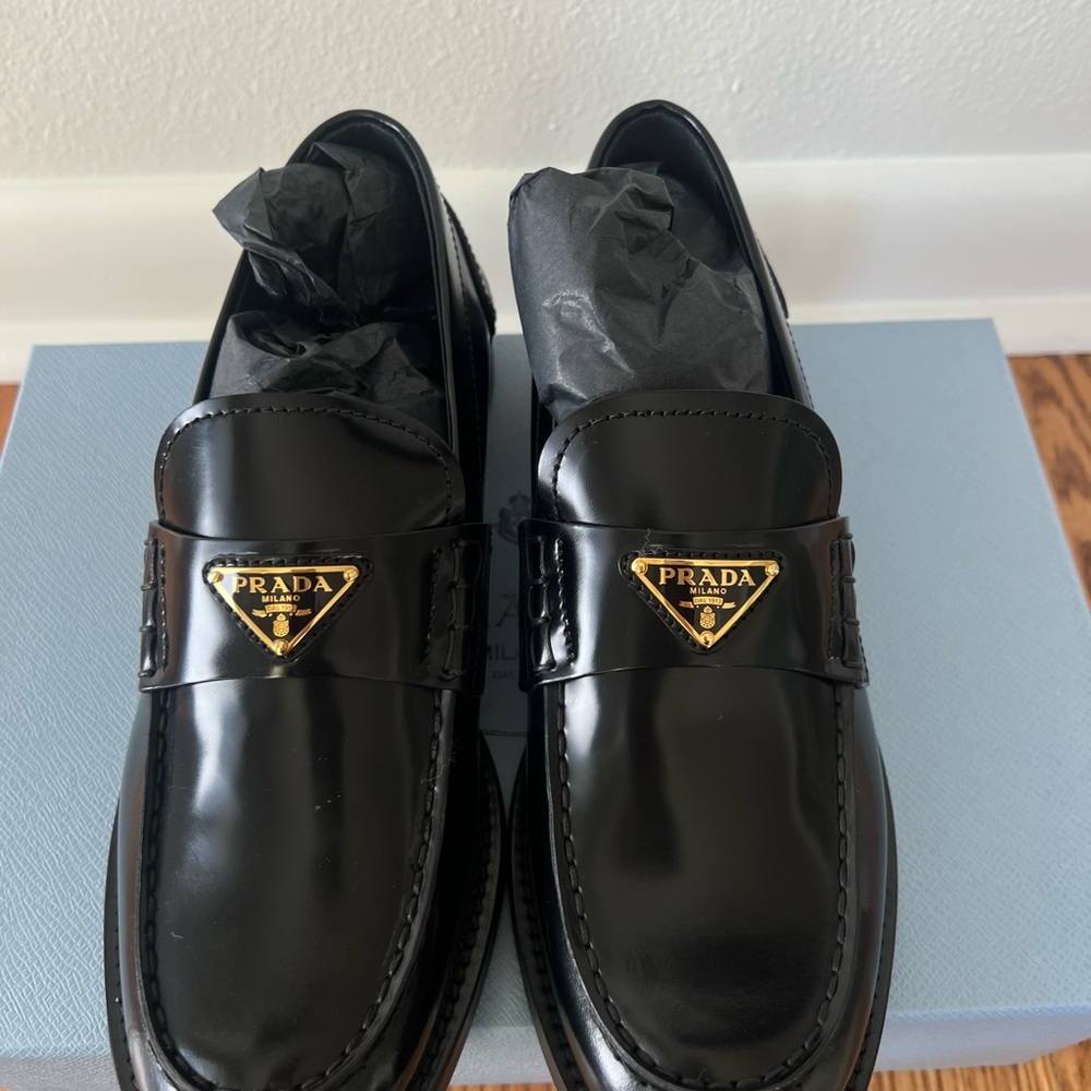 Prada women’s Black Loafers